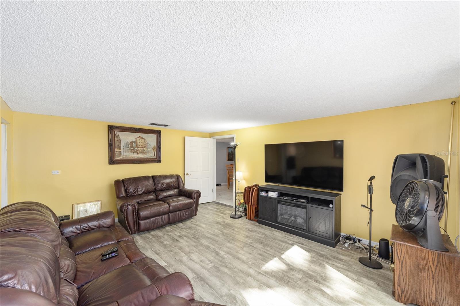 7075 SE HIGHWAY 25A, BELLEVIEW, FL — photo 7