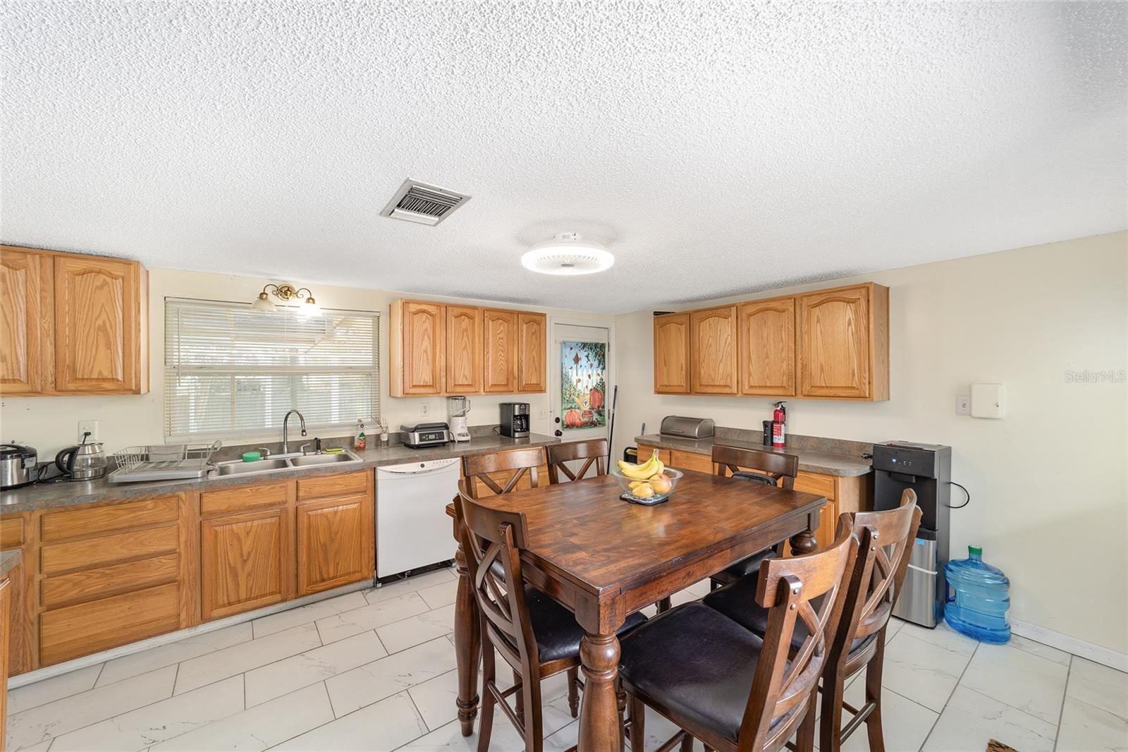 7075 SE HIGHWAY 25A, BELLEVIEW, FL — photo 15