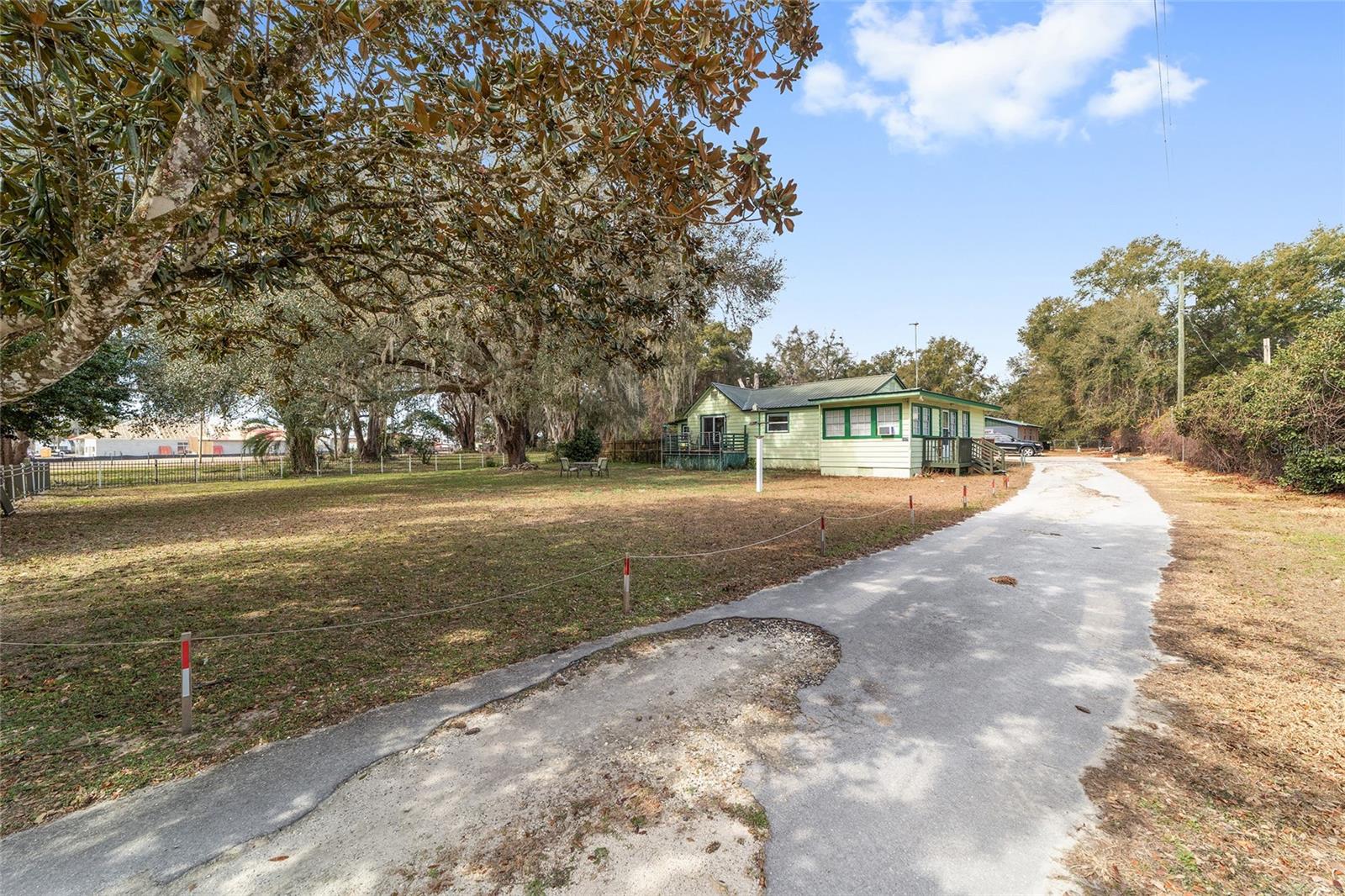 7075 SE HIGHWAY 25A, BELLEVIEW, FL — photo 32