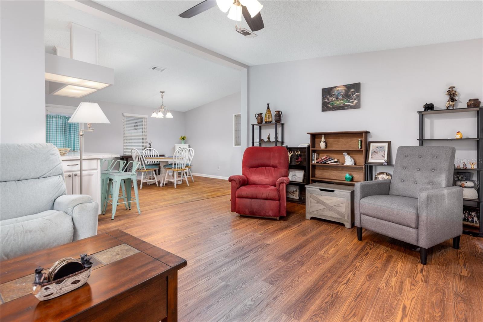 605 RAINBOW BLVD, LADY LAKE, FL — photo 39