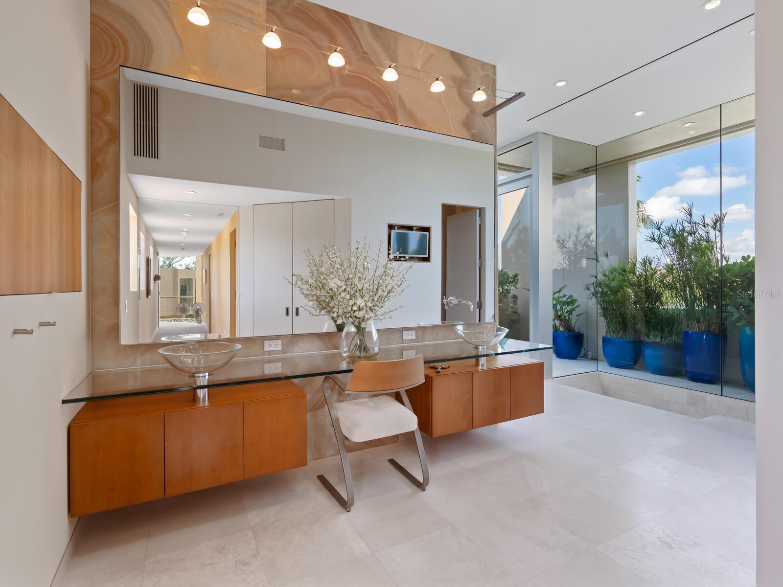 6610 GULF OF MEXICO DR, LONGBOAT KEY, FL — photo 37
