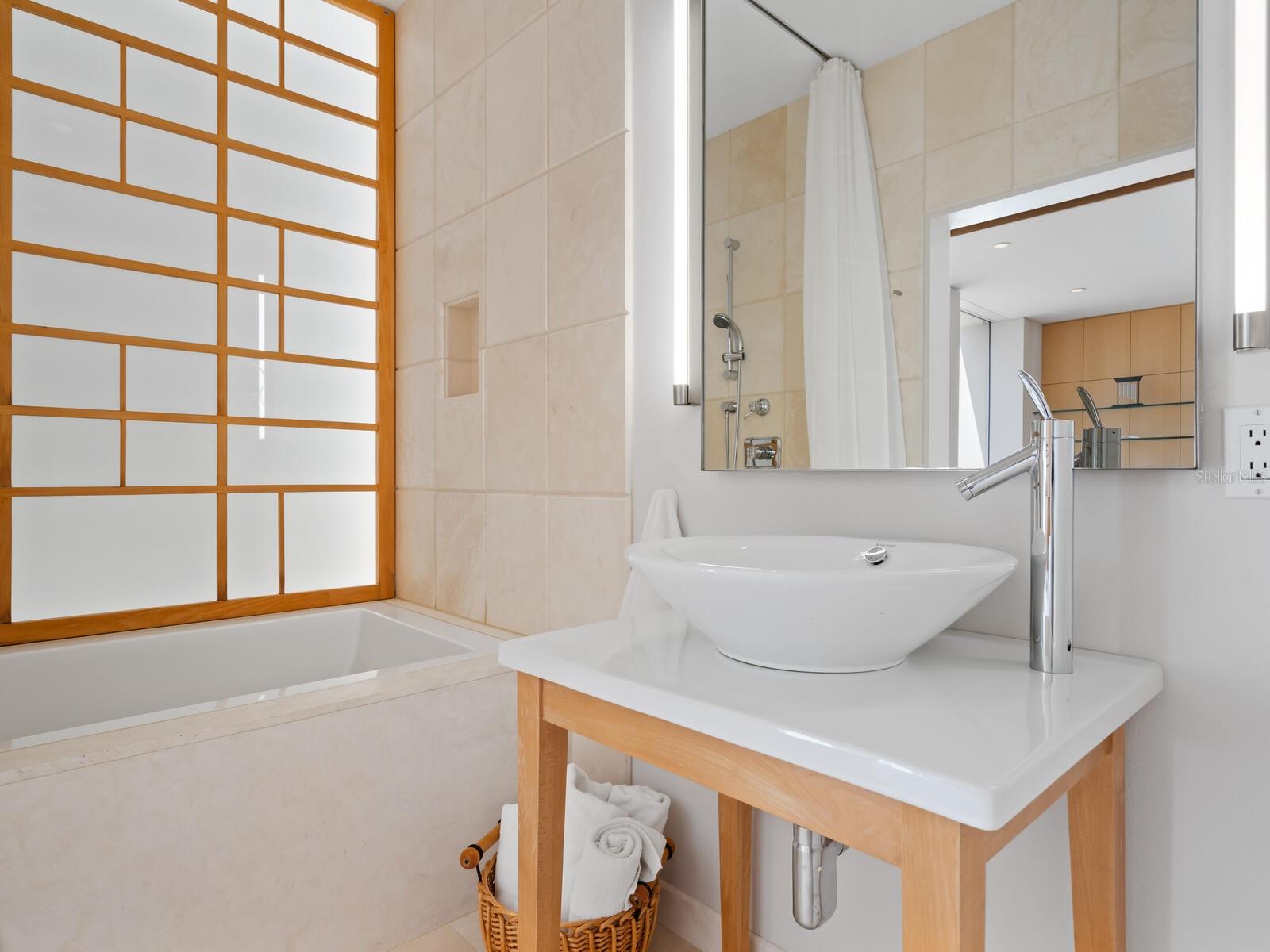 6610 GULF OF MEXICO DR, LONGBOAT KEY, FL — photo 43