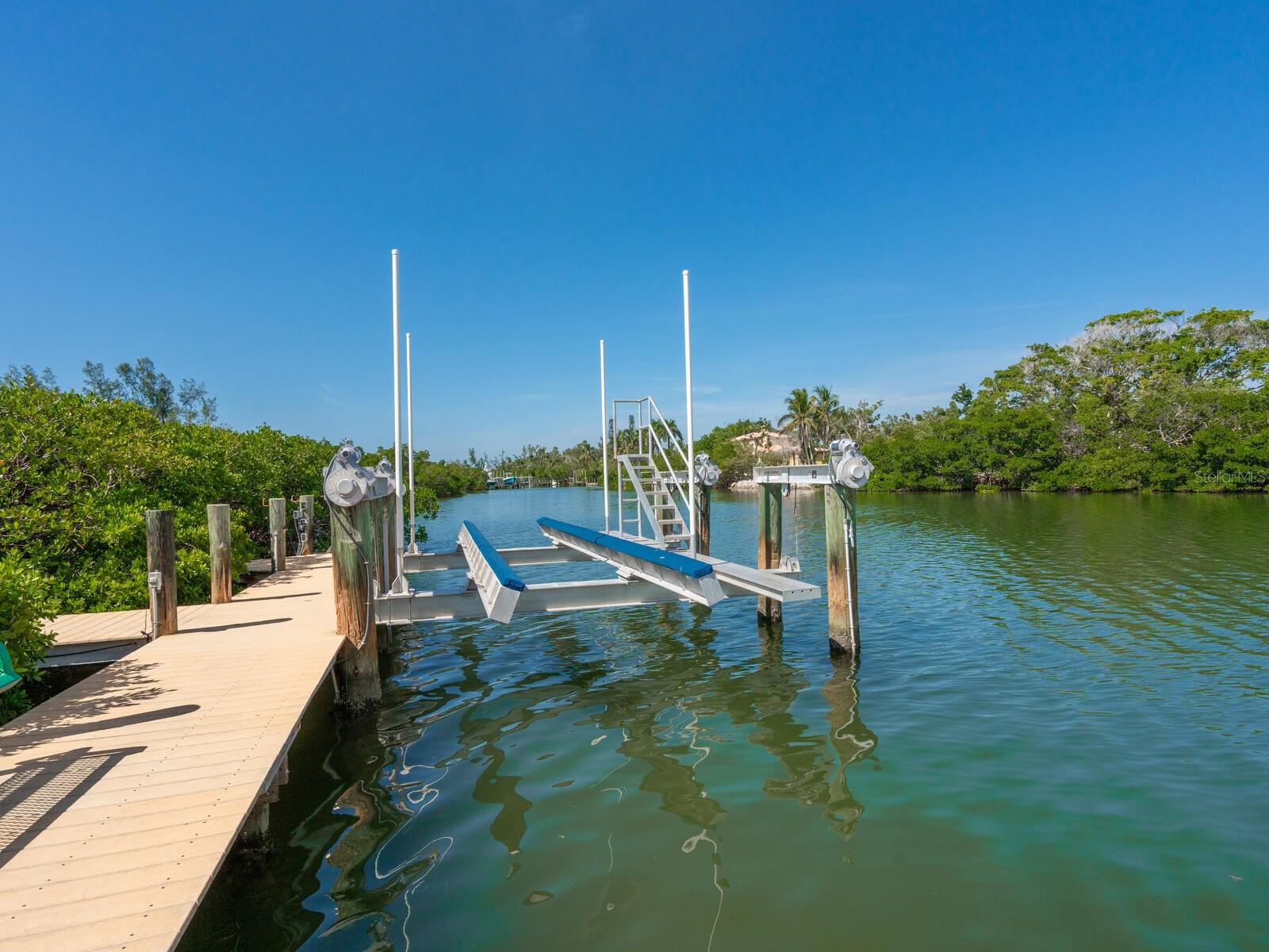6610 GULF OF MEXICO DR, LONGBOAT KEY, FL — photo 59