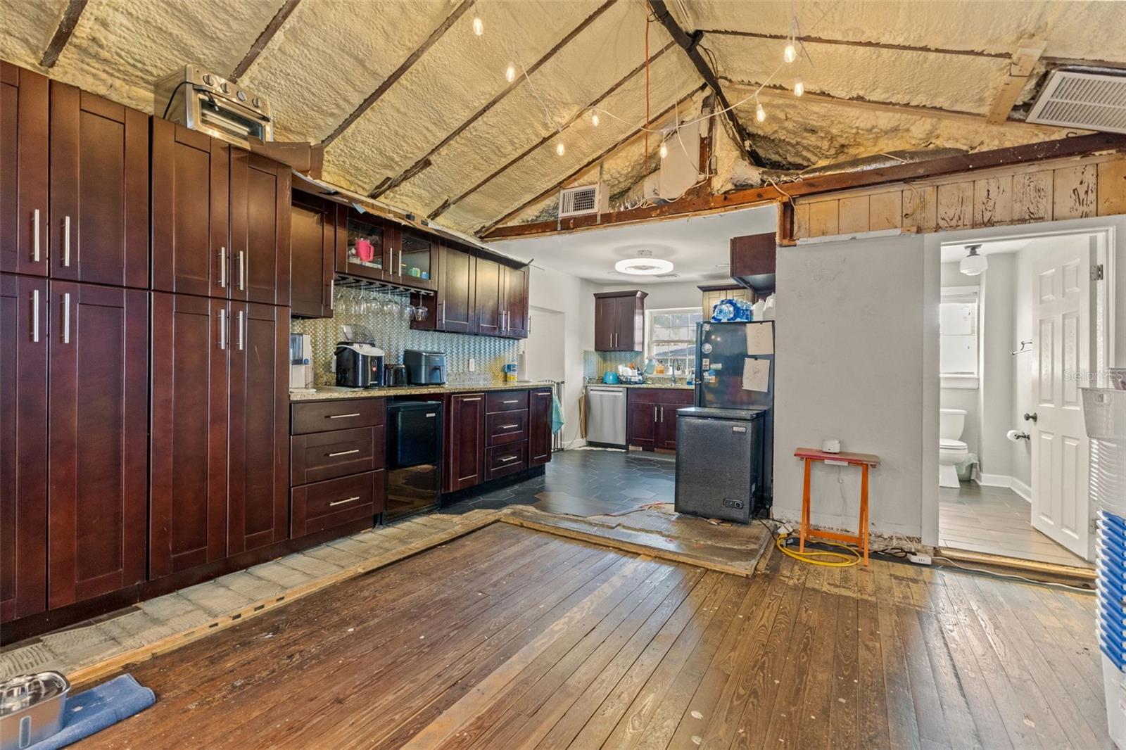 1747 26TH AVE N, ST PETERSBURG, FL — photo 16