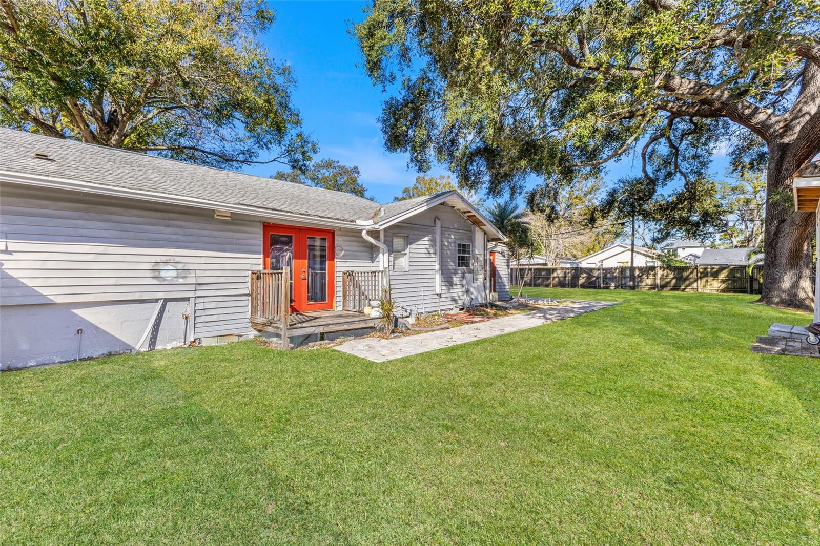 1747 26TH AVE N, ST PETERSBURG, FL — photo 31
