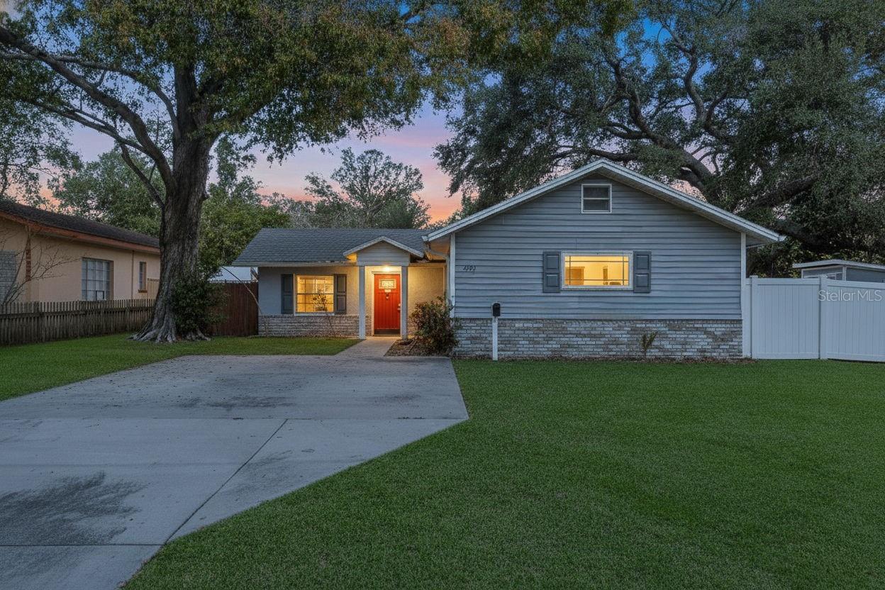 1747 26TH AVE N, ST PETERSBURG, FL — photo 48