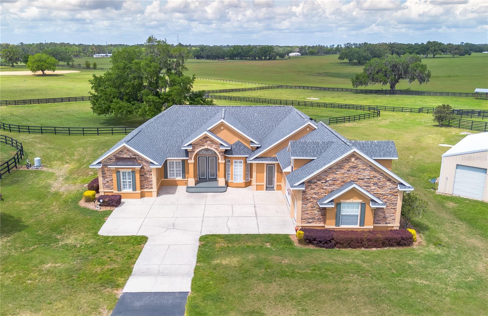 12610 NW GAINESVILLE RD, REDDICK, FL — photo 7