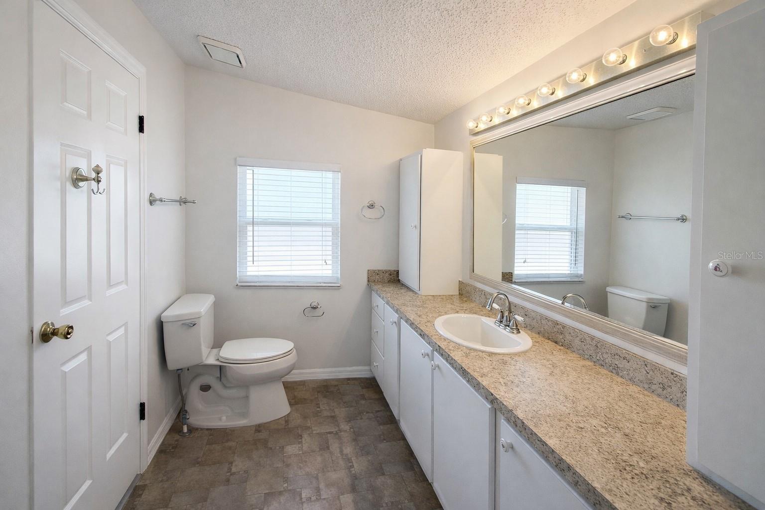 25308 CASA DEL LAGO LN, LEESBURG, FL — photo 30