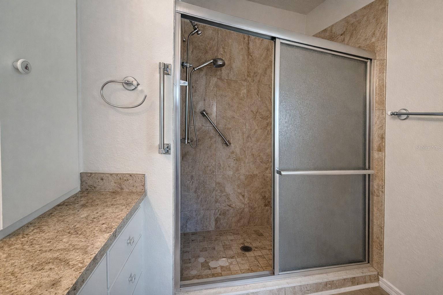 25308 CASA DEL LAGO LN, LEESBURG, FL — photo 32