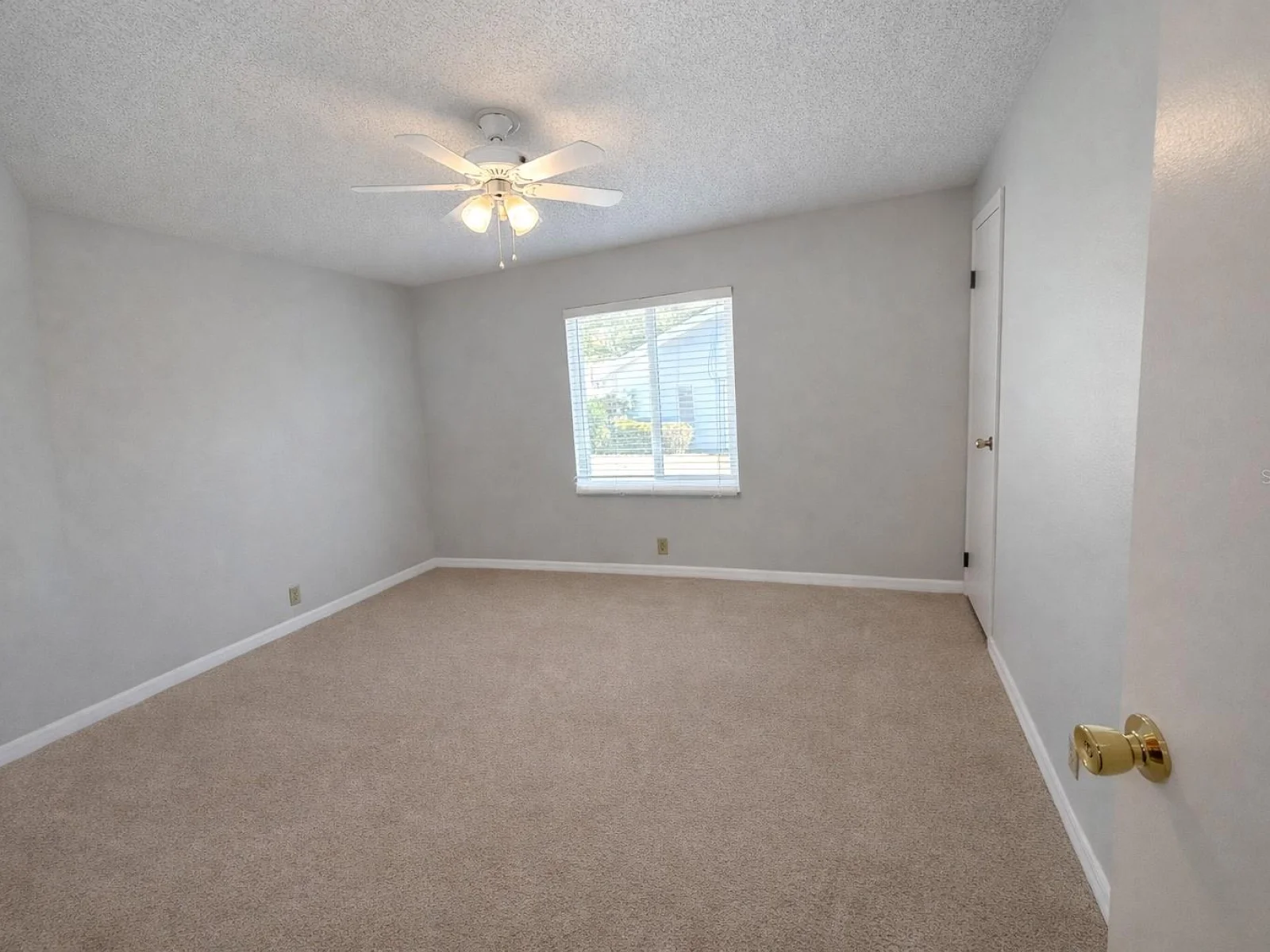 25308 CASA DEL LAGO LN, LEESBURG, FL — photo 34
