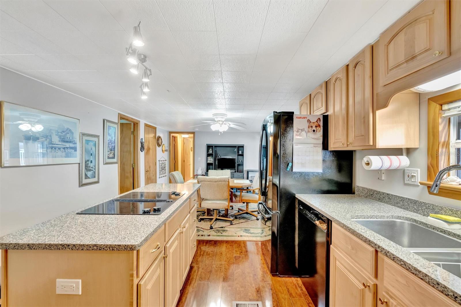 132 W SAINT LUCIA LOOP, APOLLO BEACH, FL — photo 9