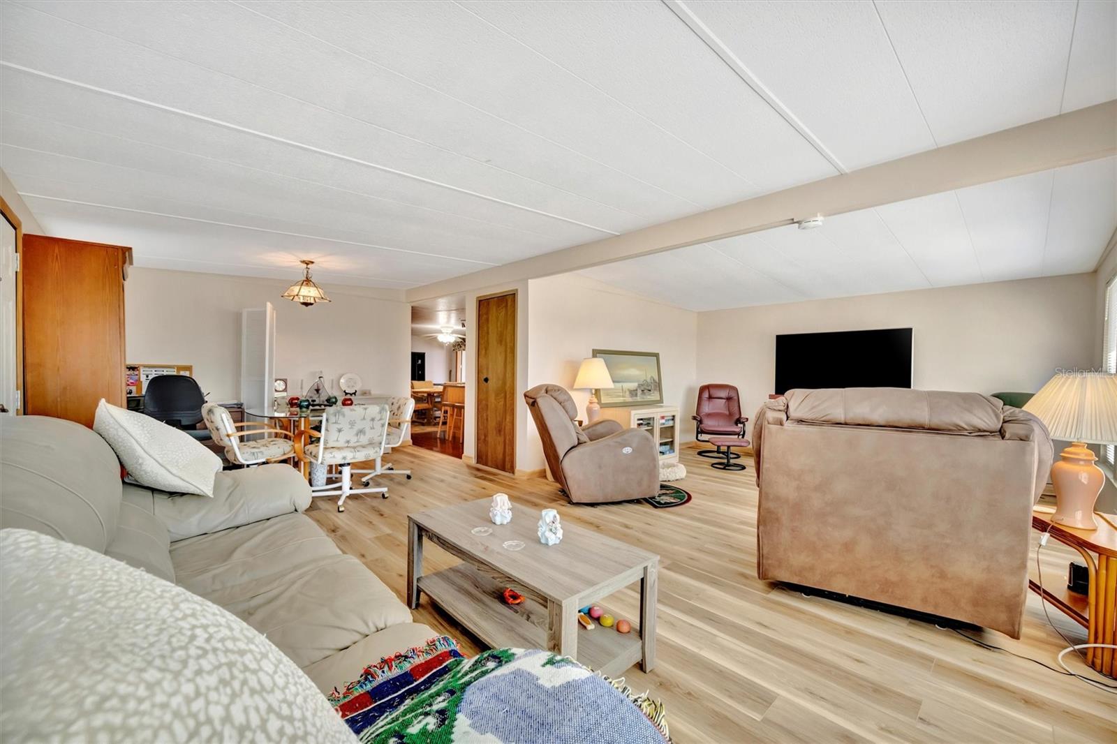 132 W SAINT LUCIA LOOP, APOLLO BEACH, FL — photo 20