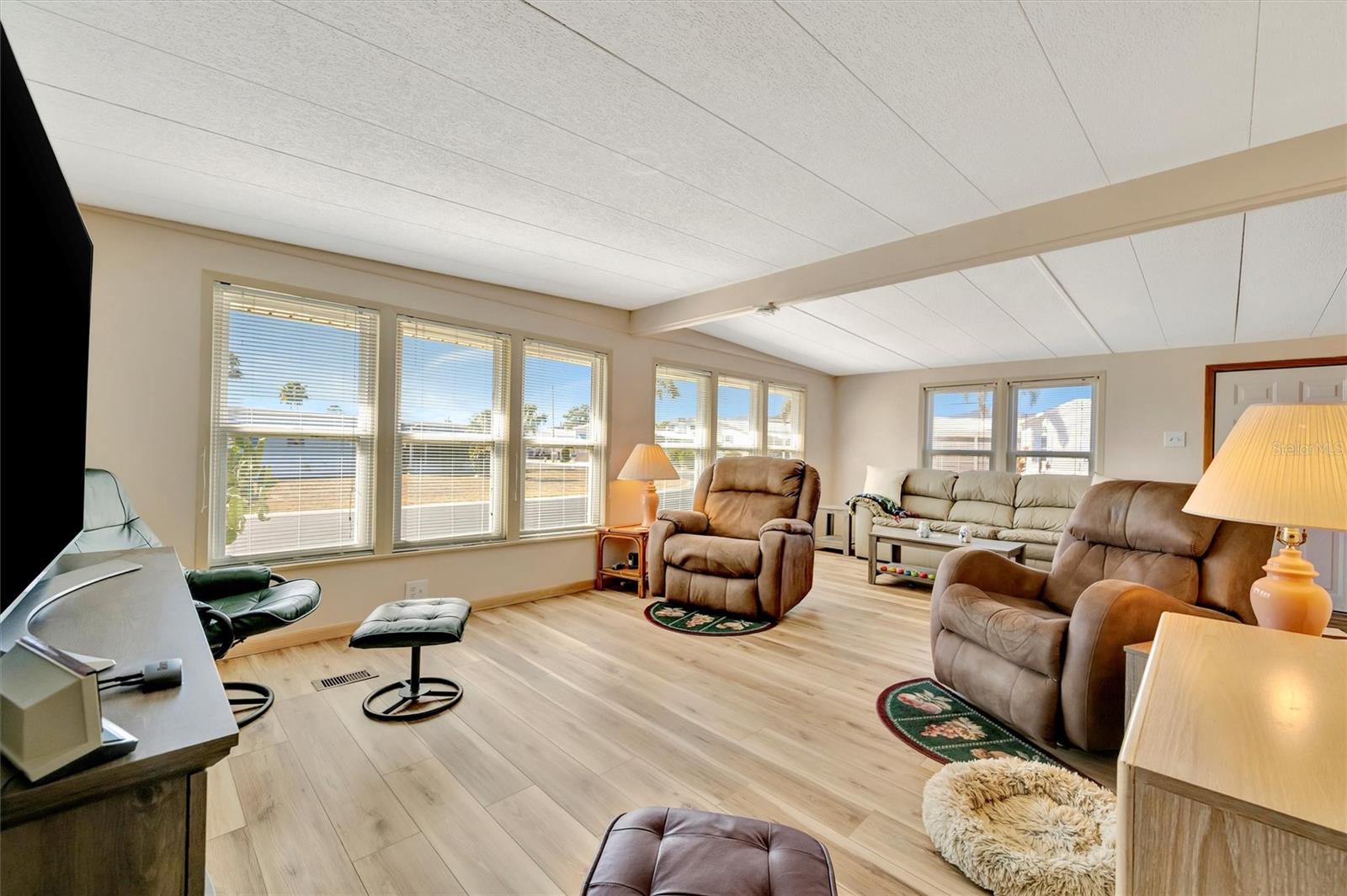 132 W SAINT LUCIA LOOP, APOLLO BEACH, FL — photo 23