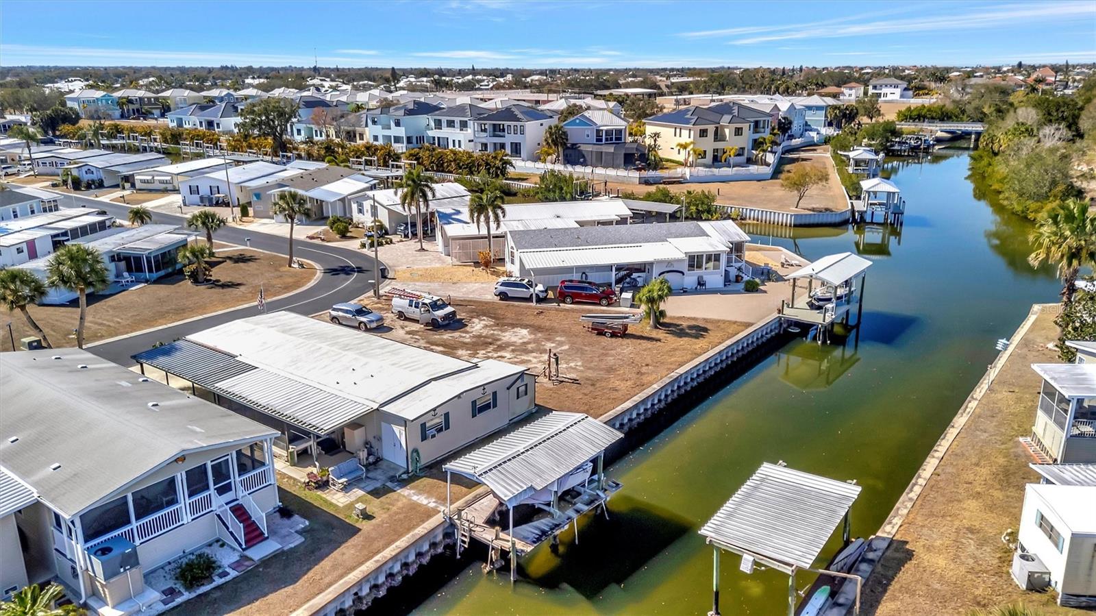 132 W SAINT LUCIA LOOP, APOLLO BEACH, FL — photo 49