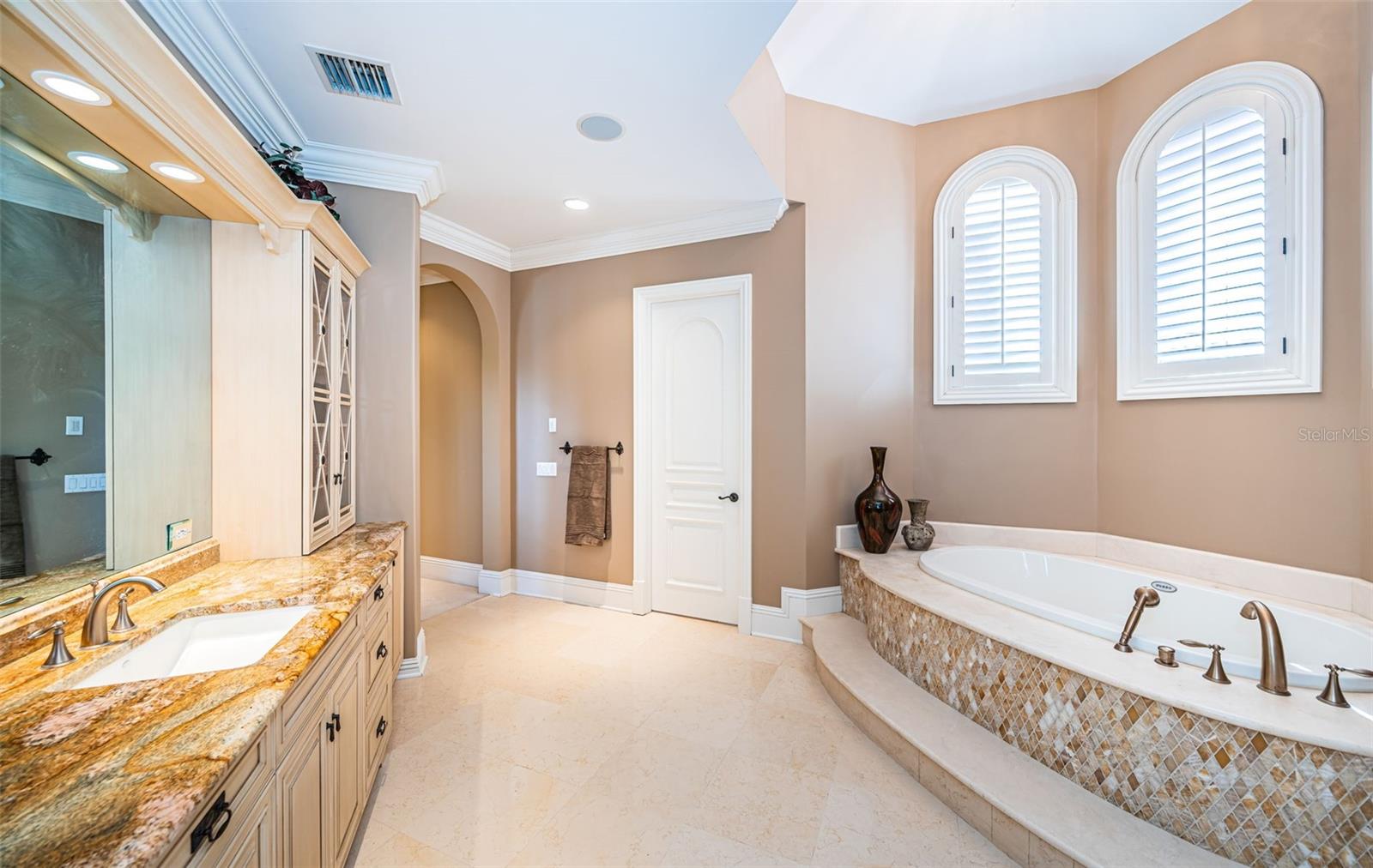 9209 SILVERTHORN RD, SEMINOLE, FL — photo 52