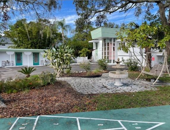 1064 BROADWAY, DUNEDIN, FL