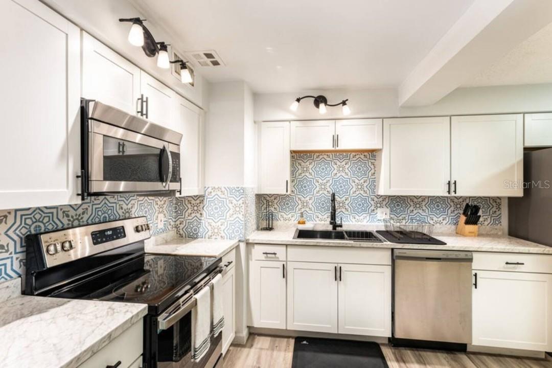1214 N PINE HILLS RD, ORLANDO, FL — photo 7