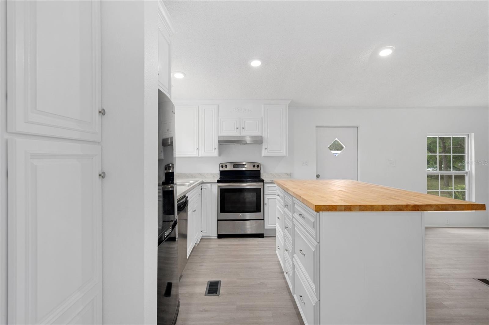 7085 TOUCAN TRL, SPRING HILL, FL — photo 12