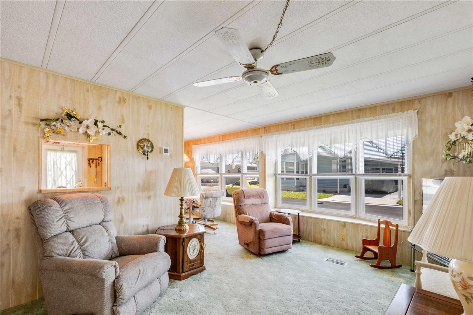 37812 VALENCIA AVE, ZEPHYRHILLS, FL — photo 12
