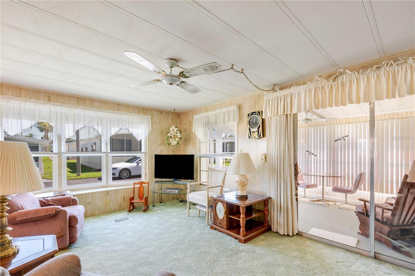 37812 VALENCIA AVE, ZEPHYRHILLS, FL — photo 13
