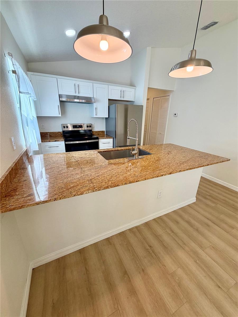 986 NW 1ST ST, OCALA, FL — photo 2