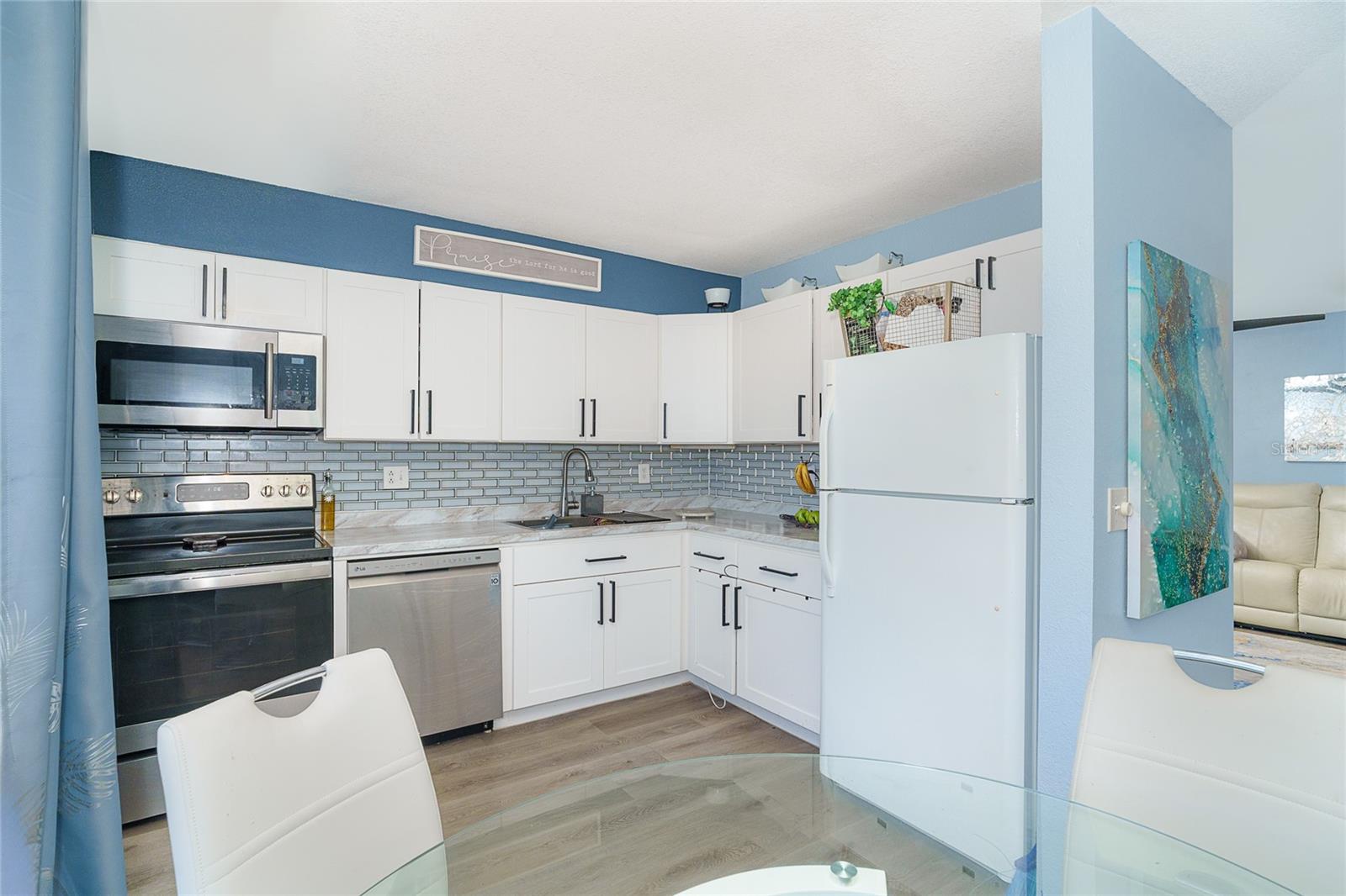 25 QUAILS RUN BLVD #7, ENGLEWOOD, FL — photo 9
