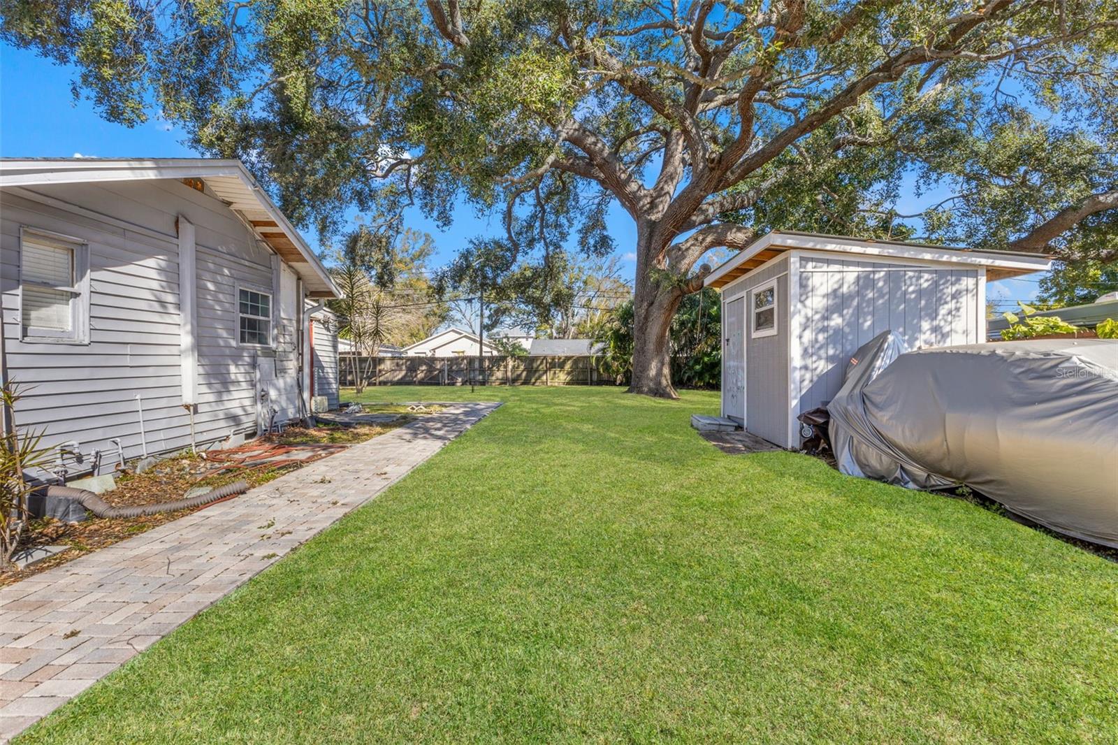 1747 26TH AVE N, ST PETERSBURG, FL — photo 10