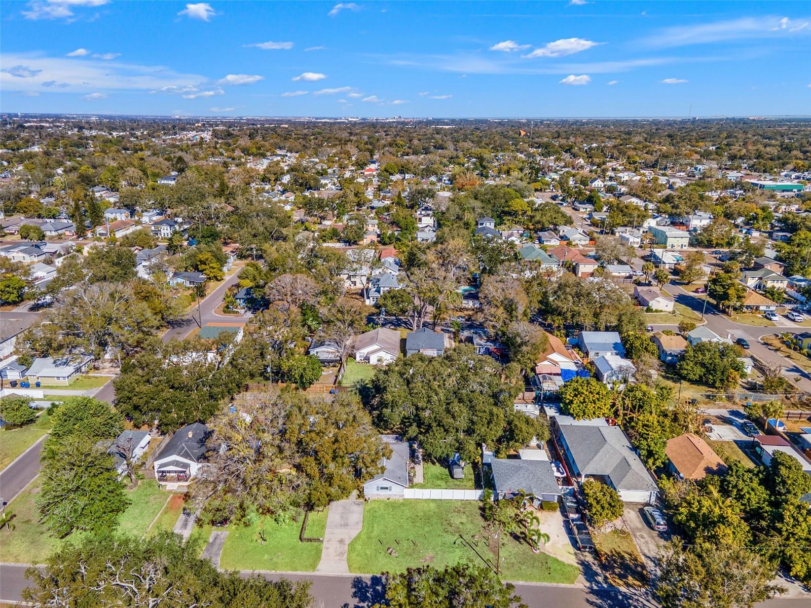 1747 26TH AVE N, ST PETERSBURG, FL — photo 15