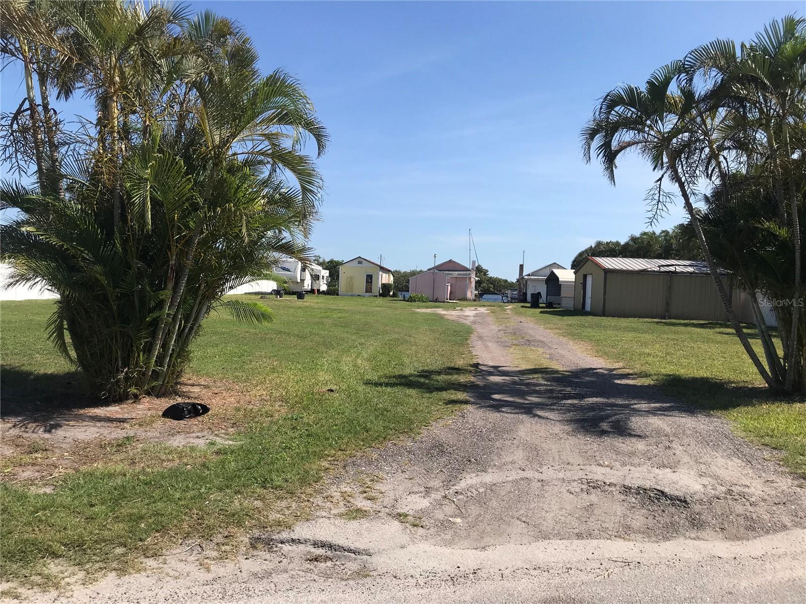 3306 W SHELL POINT RD, RUSKIN, FL — photo 3