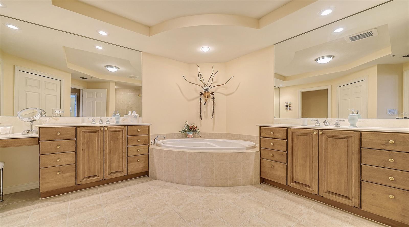 3621 N POINT RD #301, OSPREY, FL — photo 35