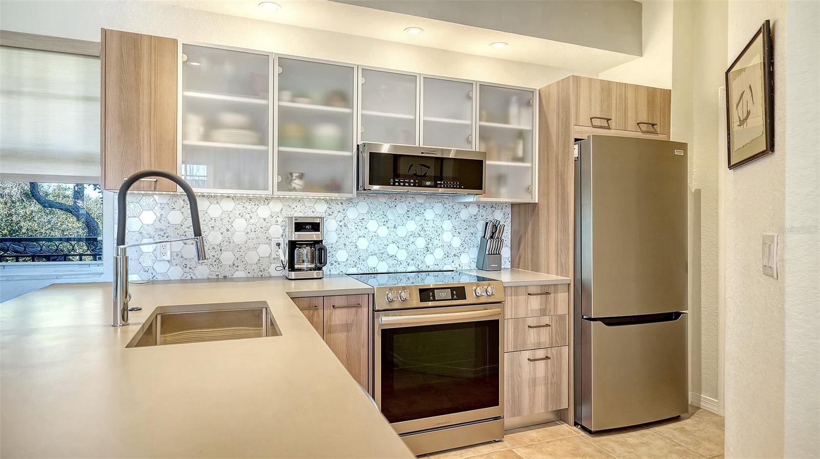 1268 11TH ST #2403, SARASOTA, FL — photo 3