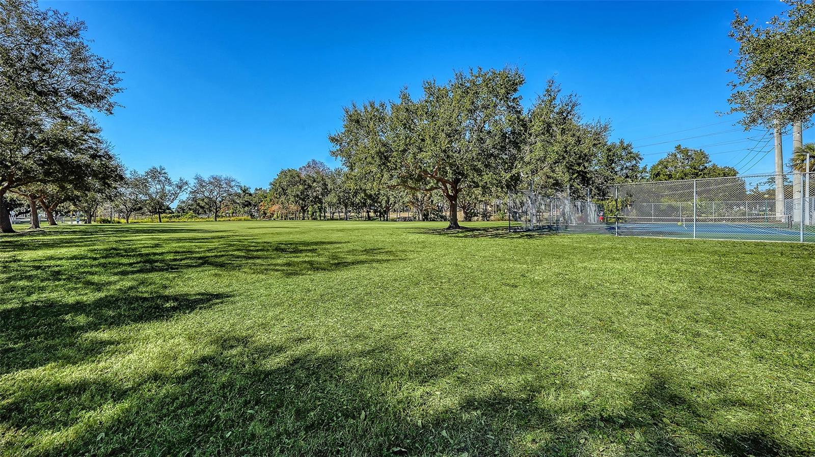 1268 11TH ST #2403, SARASOTA, FL — photo 15