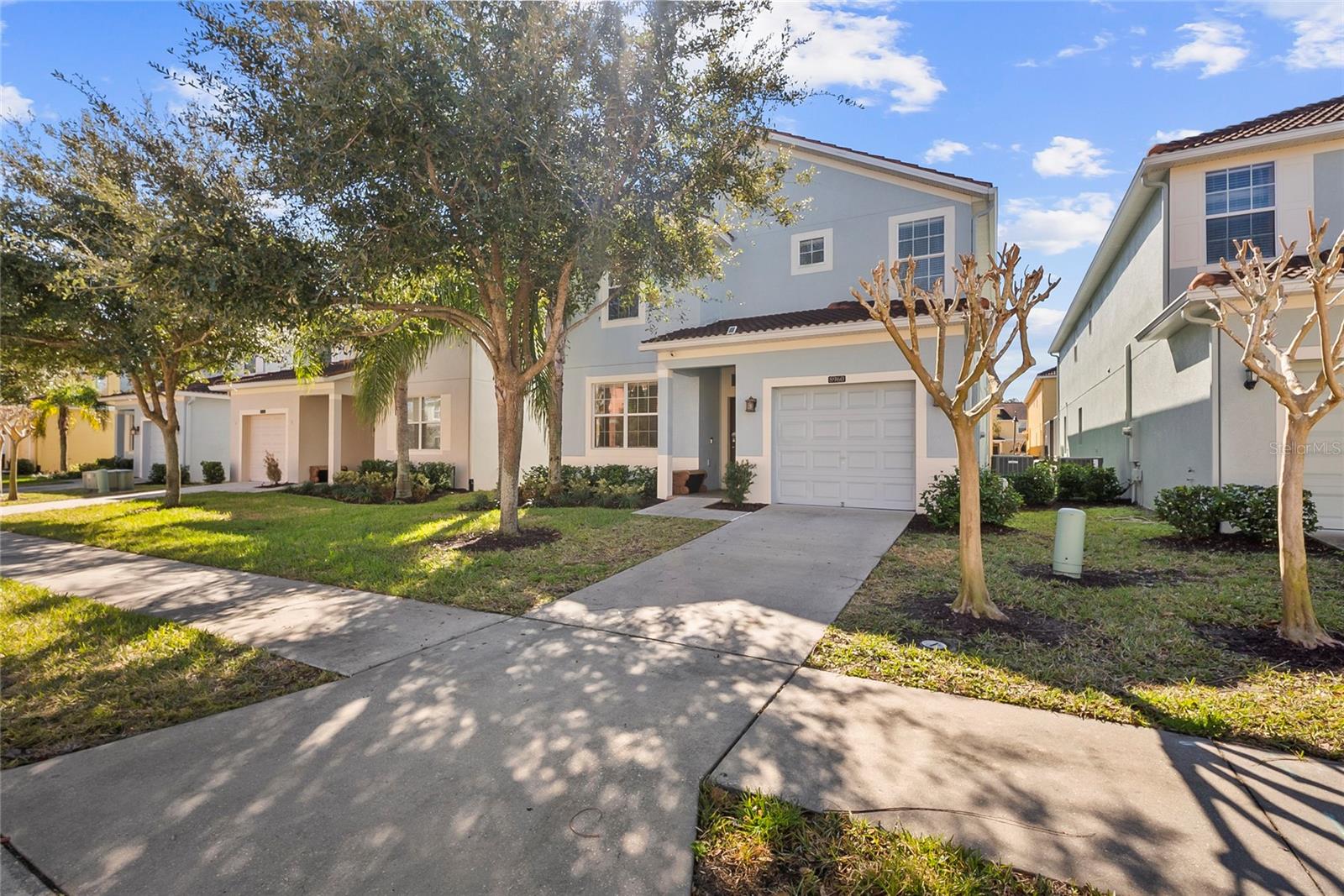 8960 BISMARCK PALM RD, KISSIMMEE, FL
