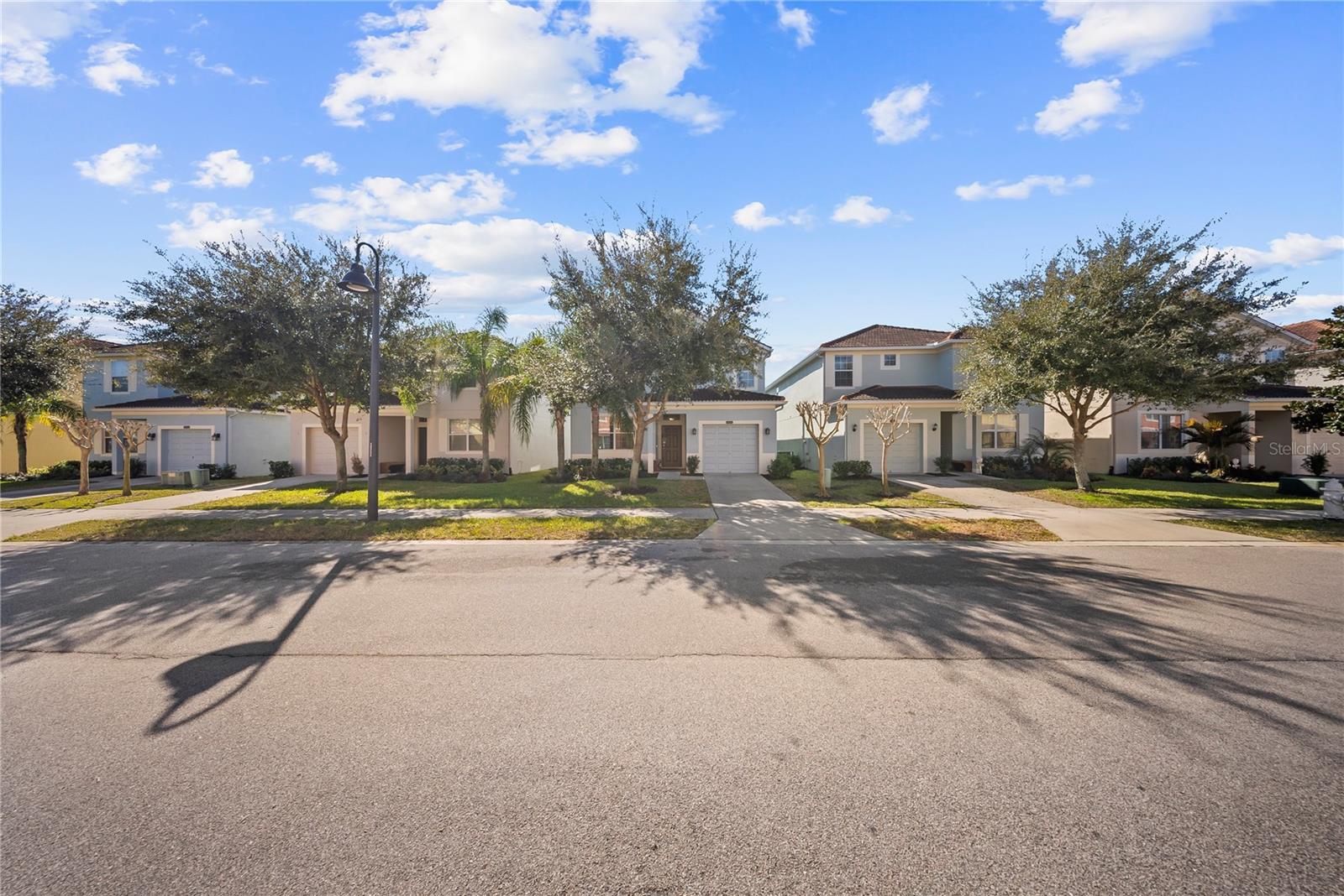 8960 BISMARCK PALM RD, KISSIMMEE, FL — photo 3