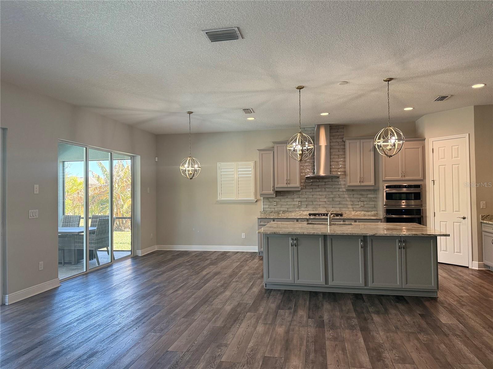 7004 MAINLAND AVE, APOLLO BEACH, FL — photo 34