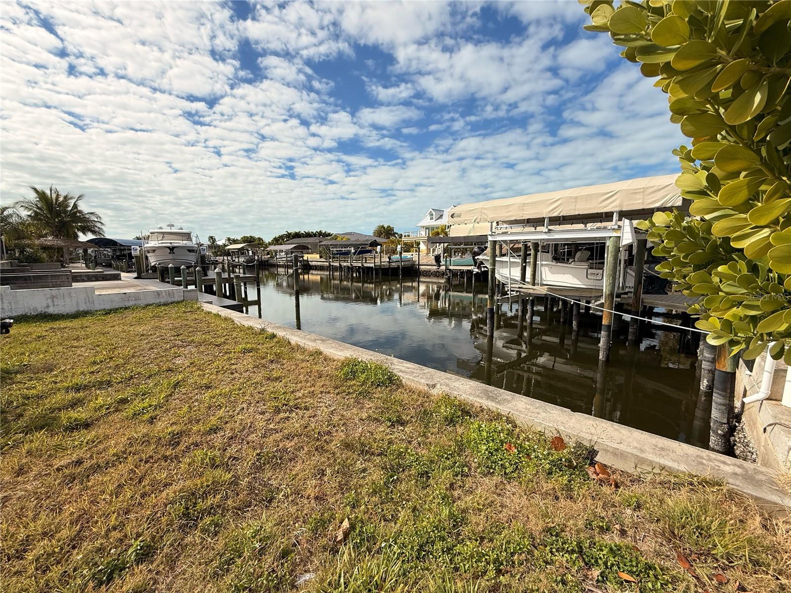 3099 CUSSELL DR, ST JAMES CITY, FL — photo 4