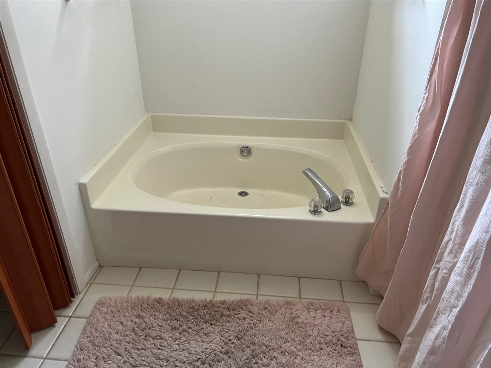 330 BONNIE LN, ORANGE CITY, FL — photo 18