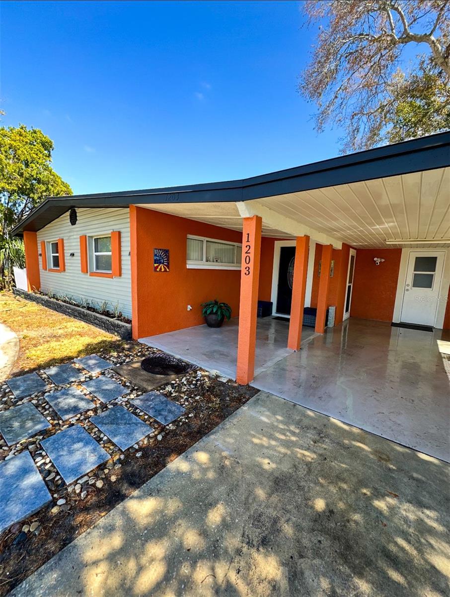 1203 N SATURN AVE, CLEARWATER, FL