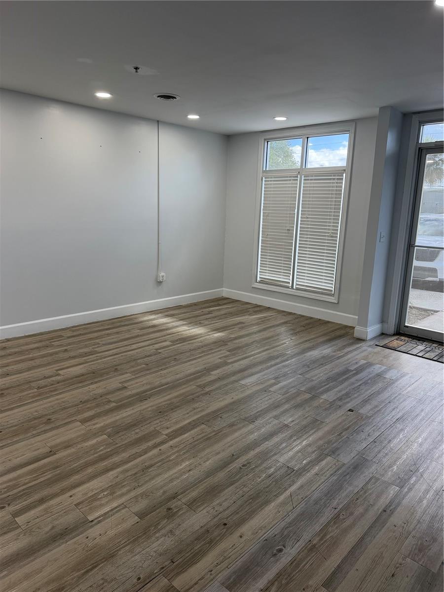 105 BELLAGIO CIR, SANFORD, FL — photo 16