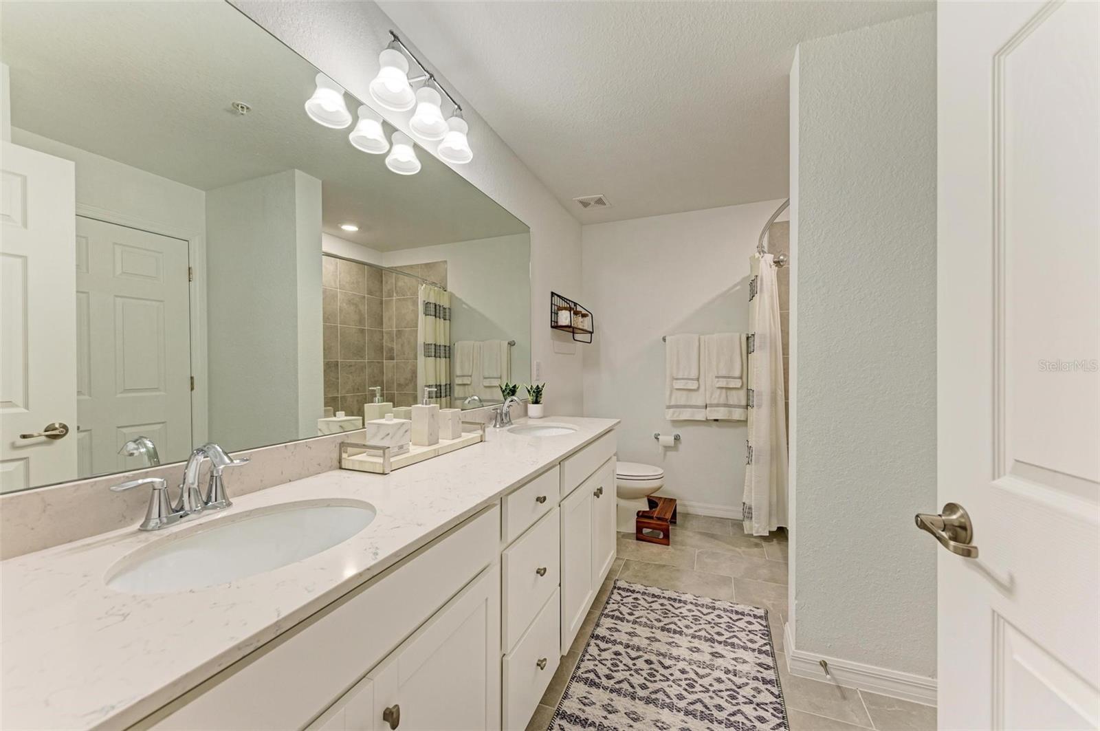 18114 GAWTHROP DR #108, BRADENTON, FL — photo 29