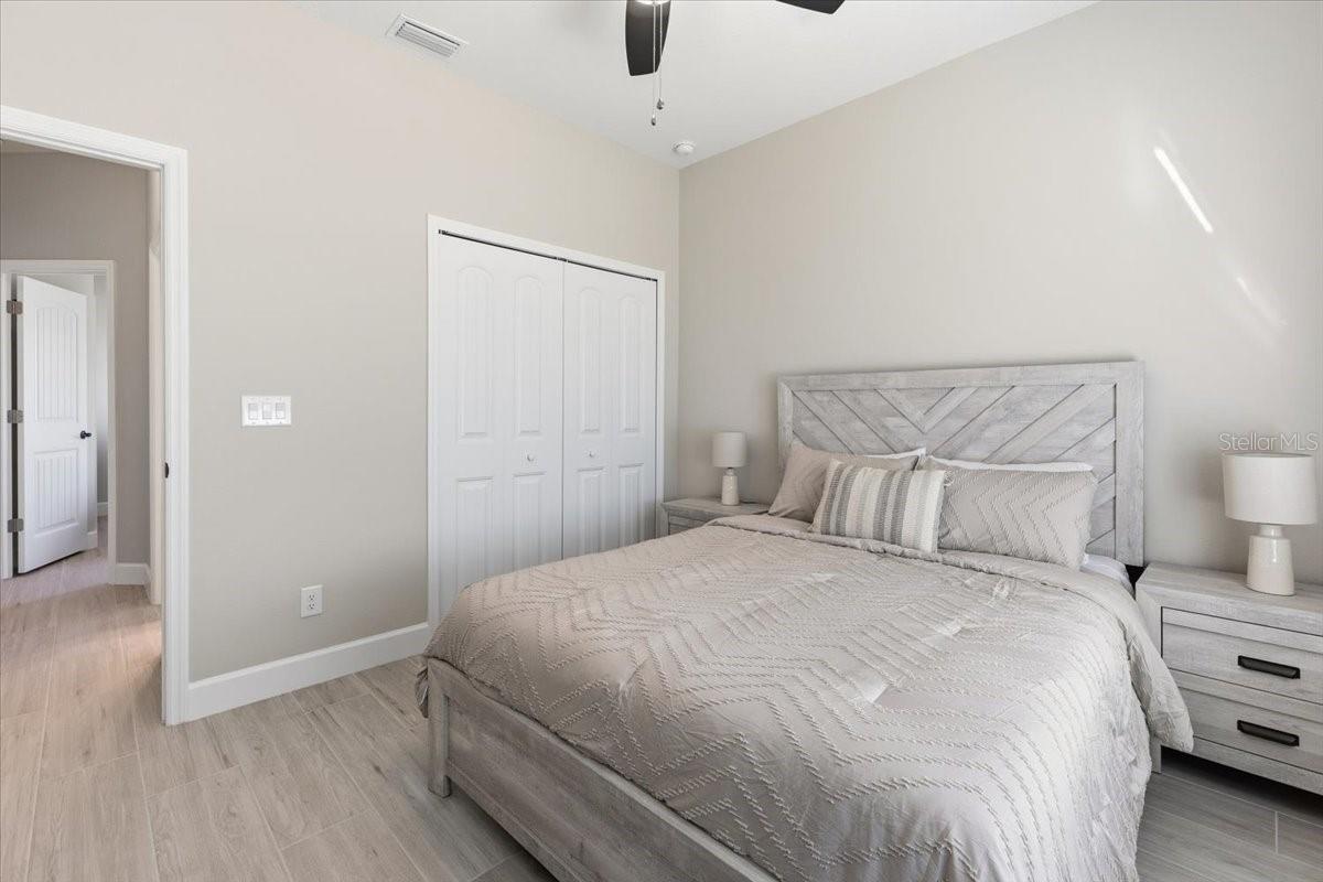 725 REDBUD CT, ENGLEWOOD, FL — photo 31