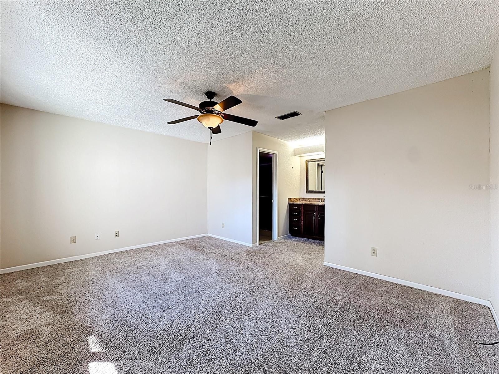 2 ESCONDIDO CIR #190, ALTAMONTE SPRINGS, FL — photo 35