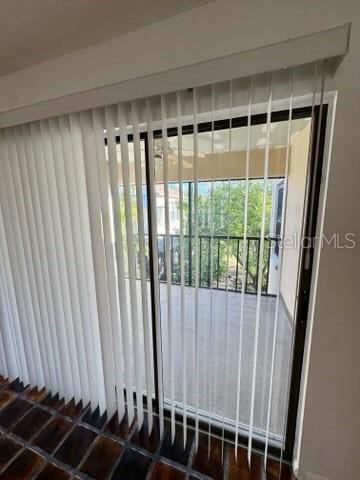 2462 KINGFISHER LN #J203, CLEARWATER, FL — photo 27