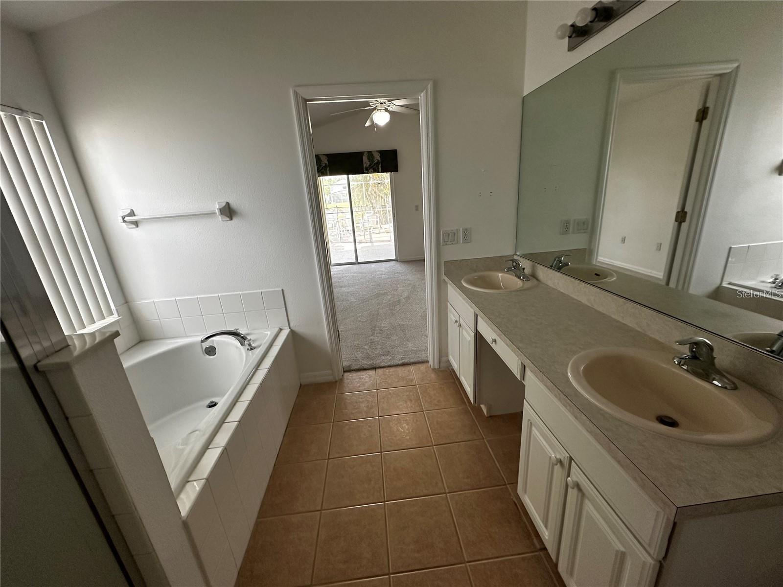 4795 CUMBRIAN LAKES DR, KISSIMMEE, FL — photo 10