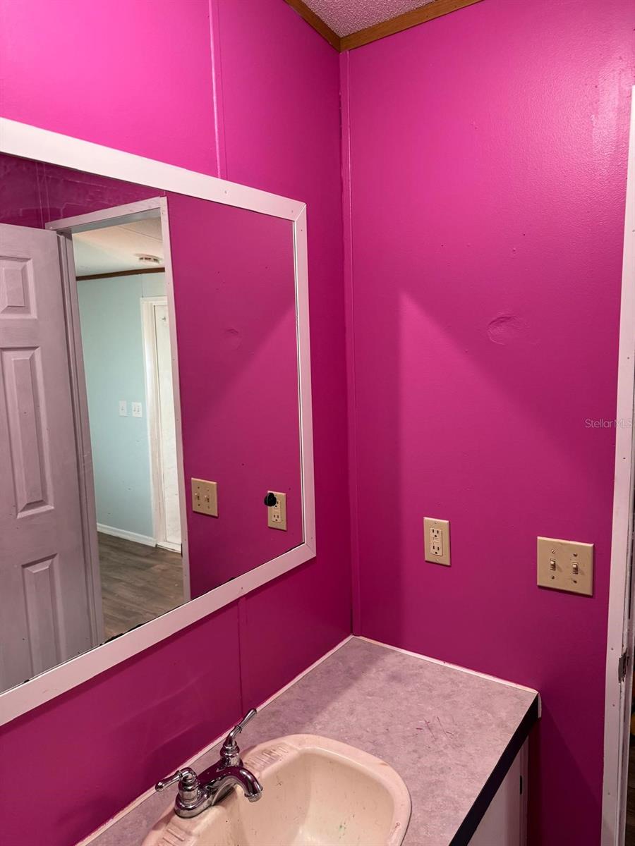 2544 EL DORADO AVE, AVON PARK, FL — photo 17