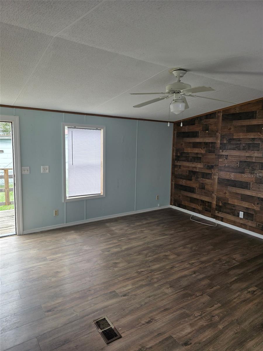 2544 EL DORADO AVE, AVON PARK, FL — photo 3