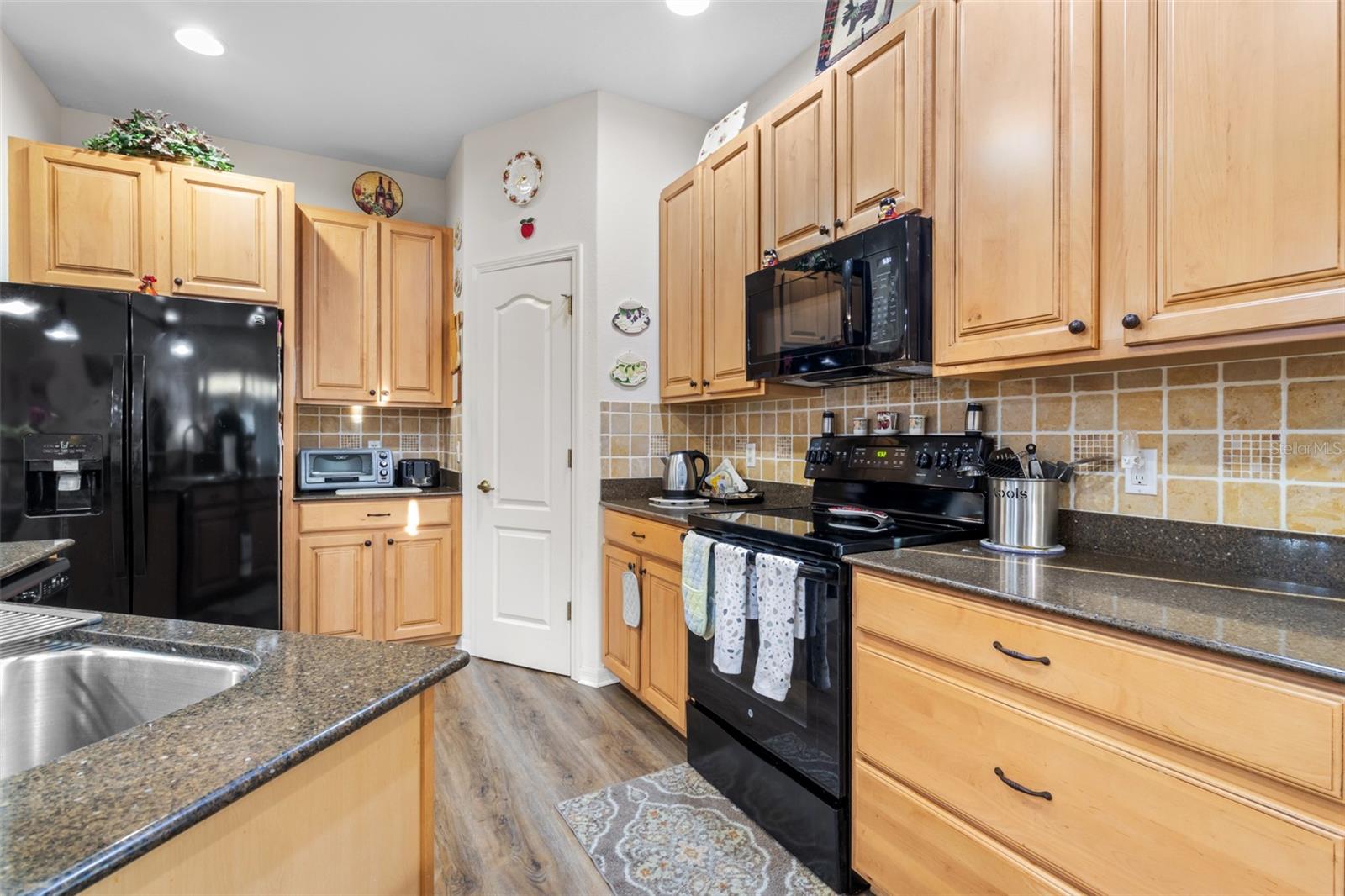 11911 VALLEY FALLS LOOP, SPRING HILL, FL — photo 12