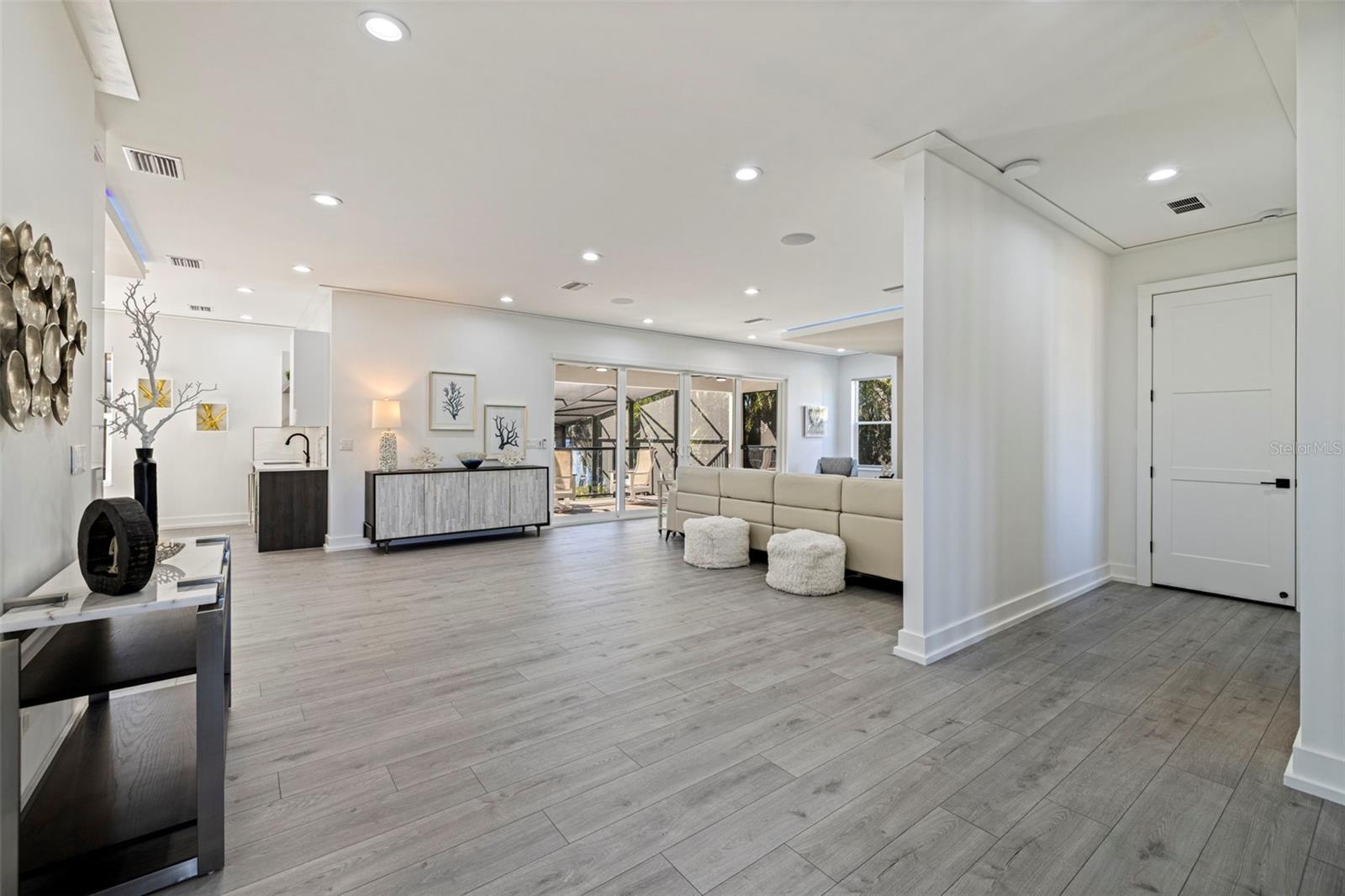 3830 SHORE ACRES BLVD NE, ST PETERSBURG, FL — photo 7