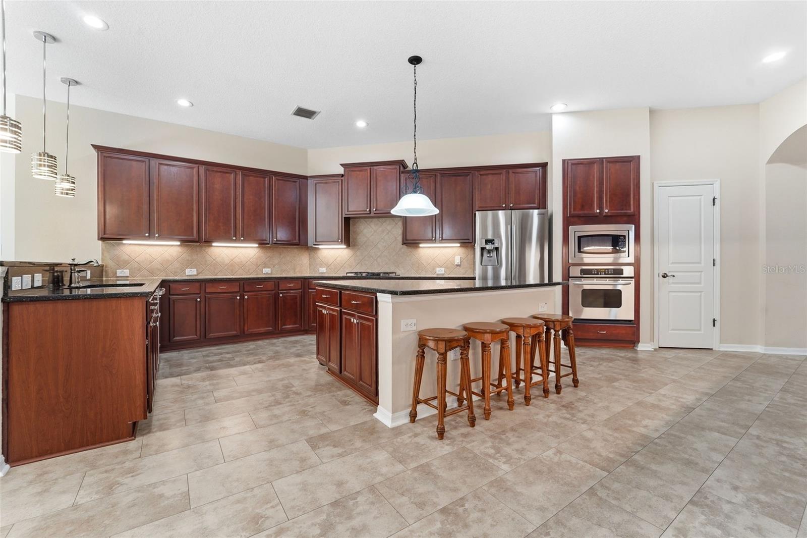 19546 MOSSY OAK CT, BROOKSVILLE, FL — photo 10