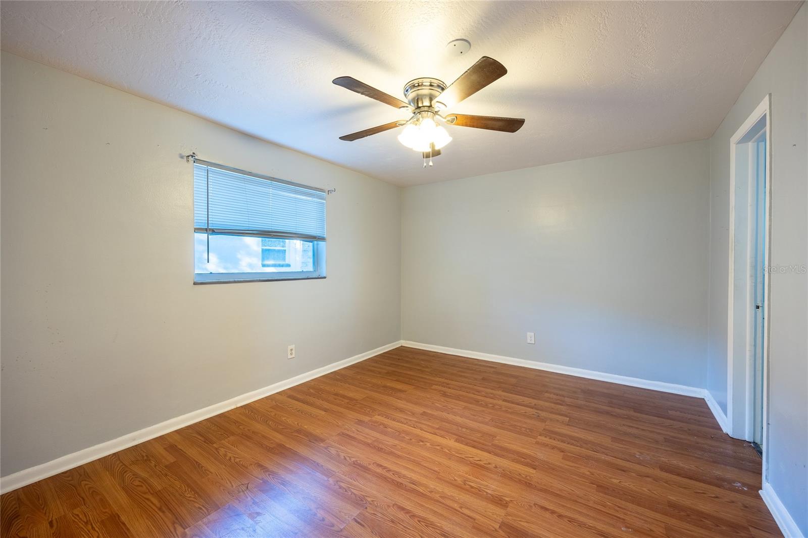 400 S METEOR AVE, CLEARWATER, FL — photo 5